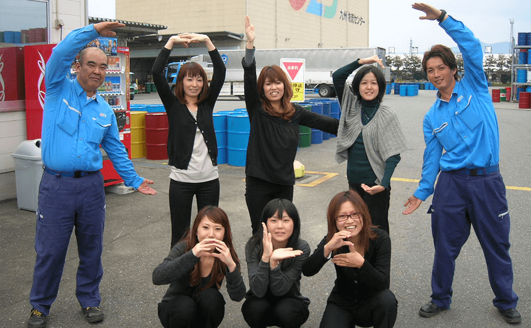 OLS九州物流センタースタッフ